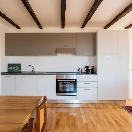 Apartment Ora Et Labora