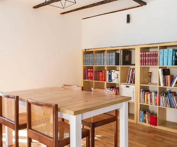 Apartment Ora Et Labora *